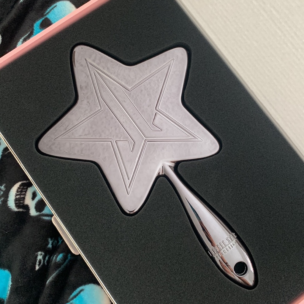 Jeffree star black chrome mirror